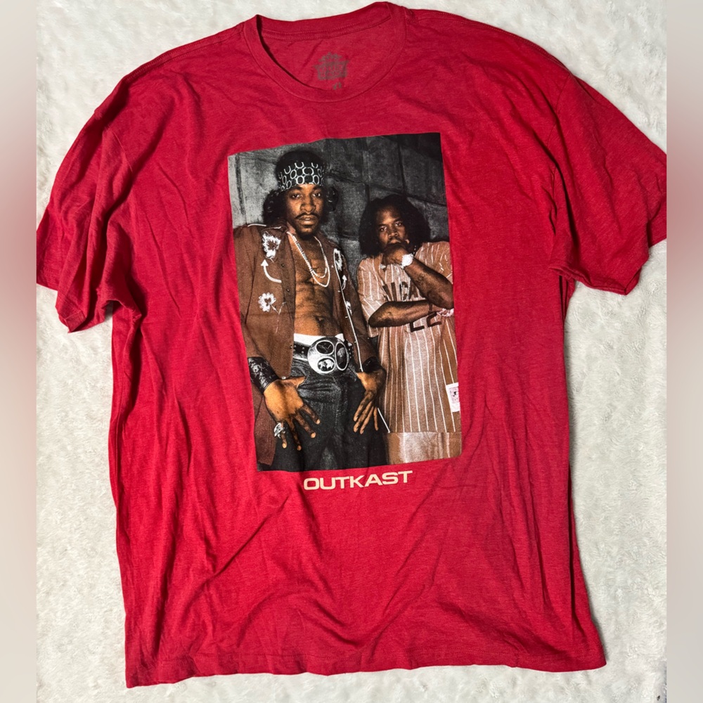 NWOT- OUTKAST Classic Heather Red Unisex Hip Hop Tee Shirt